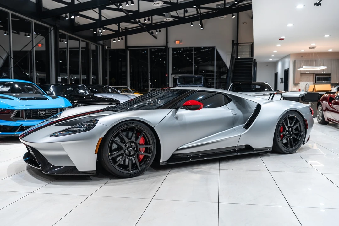 2019 Ford GT 2nd Gen - Image 2 of 12