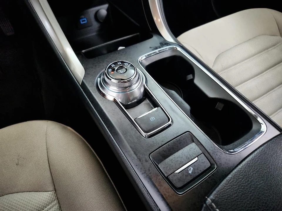2019 Ford Fusion 2nd Gen - Image 18 of 21