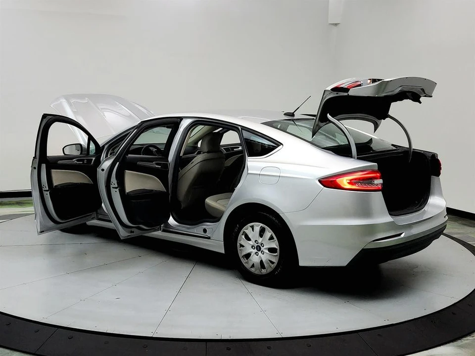 2019 Ford Fusion 2nd Gen - Image 12 of 21
