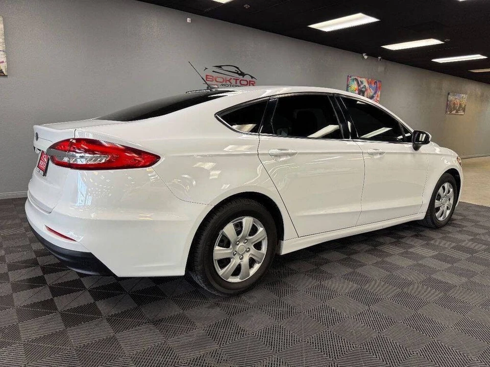 2019 Ford Fusion 2nd Gen - Image 15 of 31