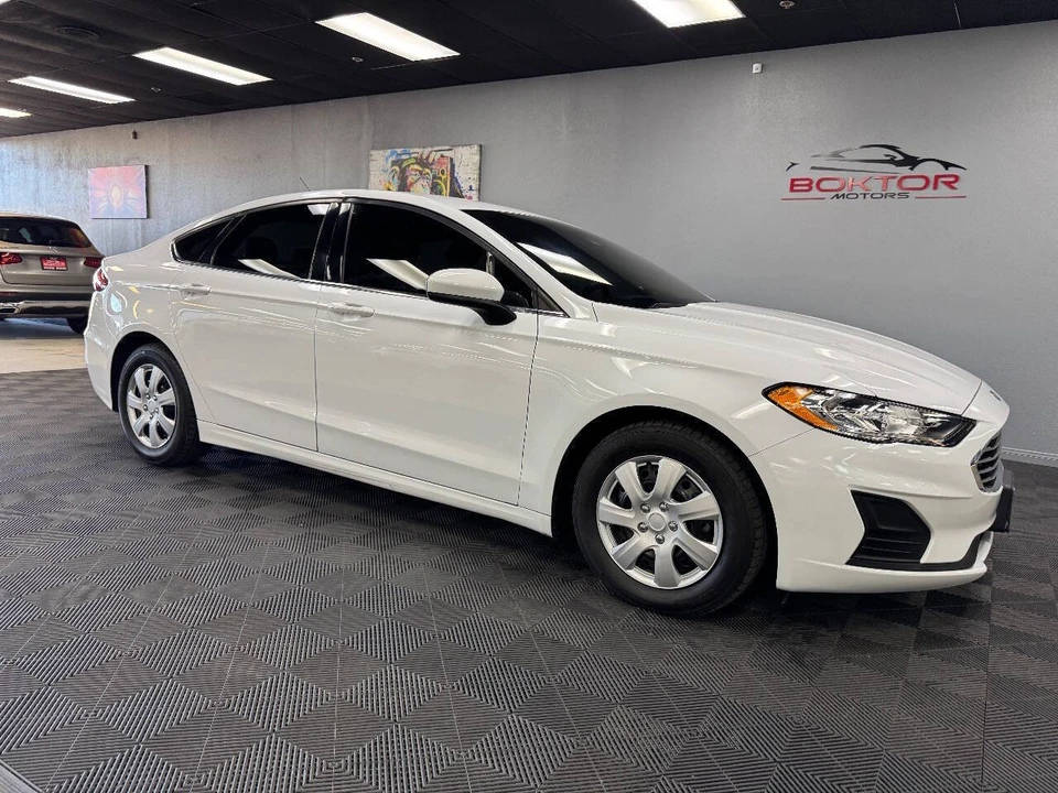 2019 Ford Fusion 2nd Gen - Image 2 of 12