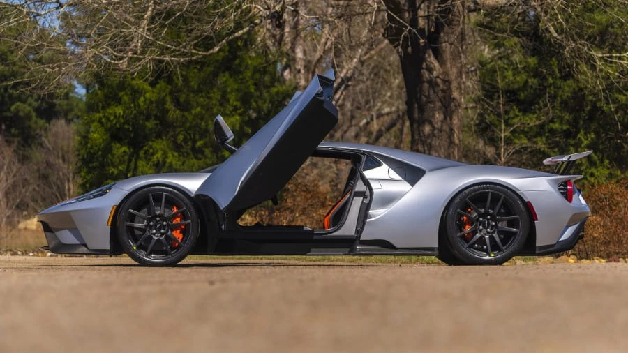 2019 Ford GT 2nd Gen - Image 2 of 31