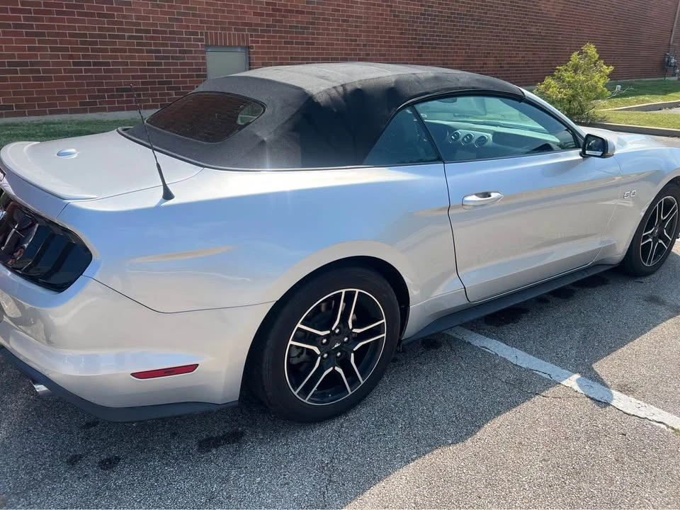 2019 Ford S550 Mustang - Image 2 of 11
