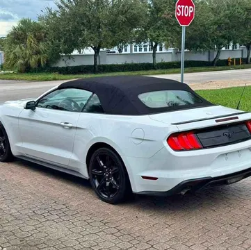 2019 Ford Mustang Convertible 2D