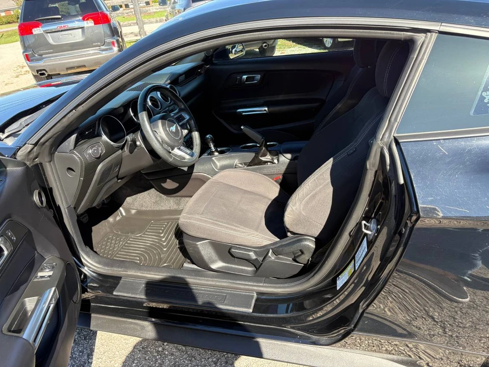 2019 Ford S550 Mustang - Image 10 of 21