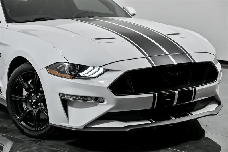 2019 Ford S550 Mustang - Image 2 of 12
