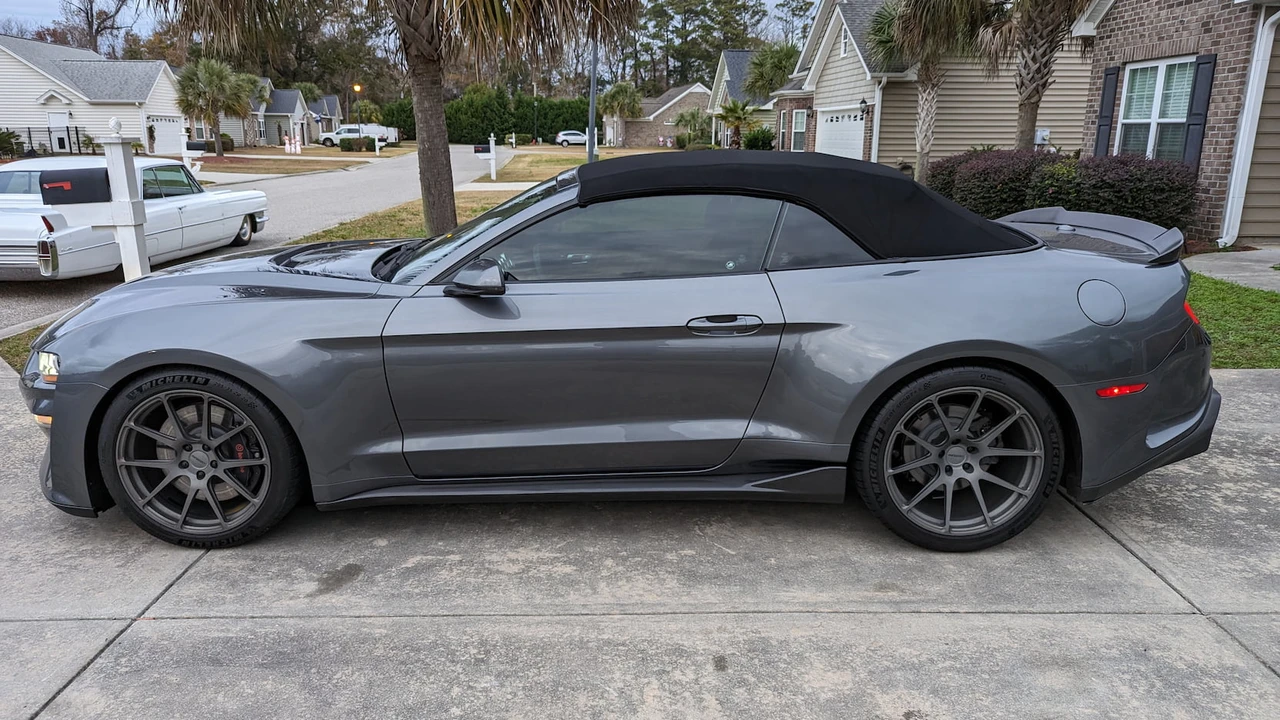 2019 Ford S550 Mustang - Image 2 of 18
