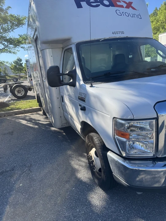2019 Ford - Image 2 of 3