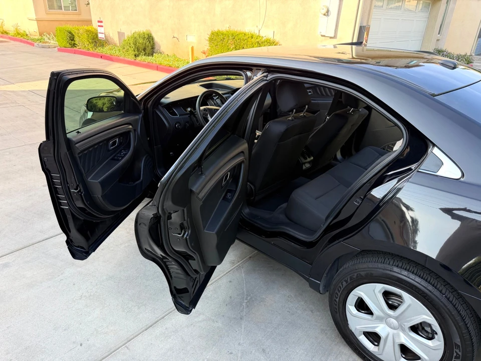2019 Ford Taurus 6th Gen - Image 10 of 30