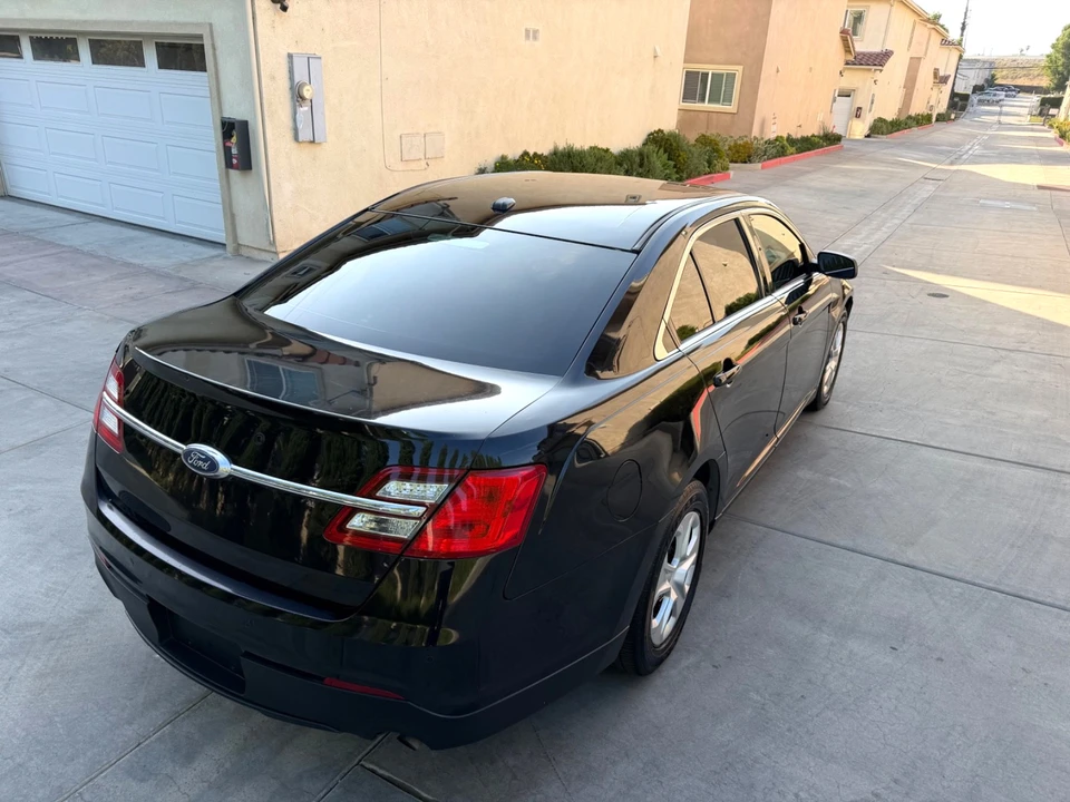 2019 Ford Taurus 6th Gen - Image 29 of 30