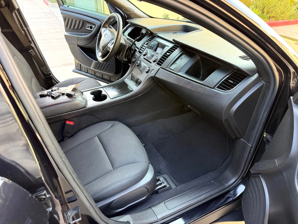 2019 Ford Taurus 6th Gen - Image 15 of 30