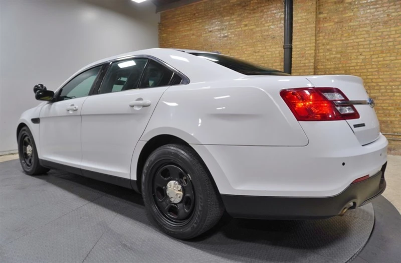 2019 Ford Taurus 6th Gen - Image 16 of 21