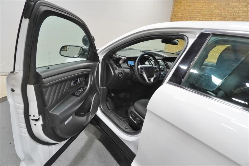 2019 Ford Taurus 6th Gen - Image 21 of 21