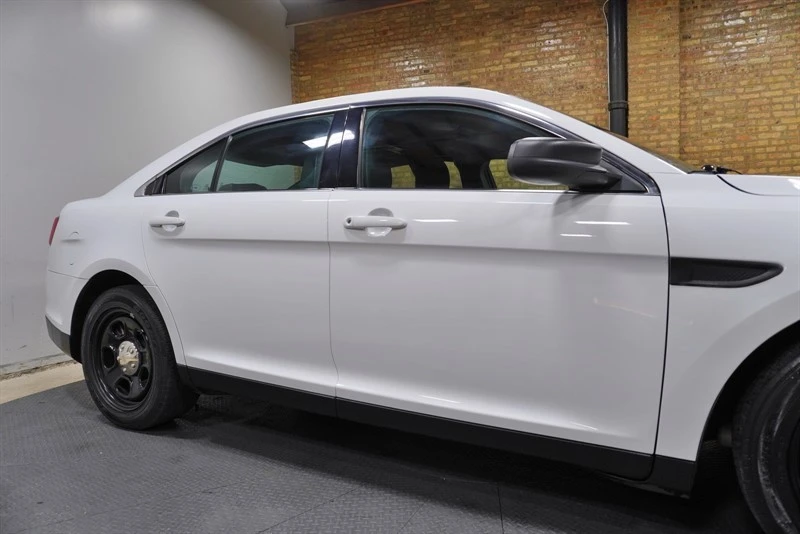 2019 Ford Taurus 6th Gen - Image 9 of 21