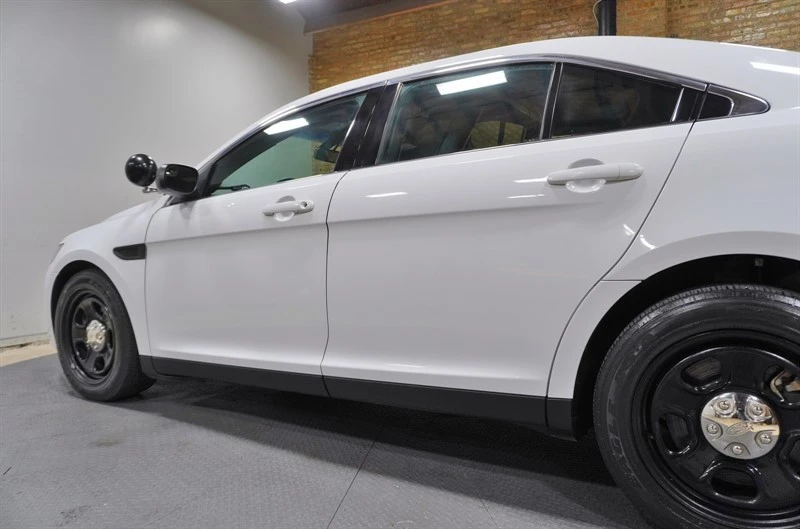 2019 Ford Taurus 6th Gen - Image 19 of 21