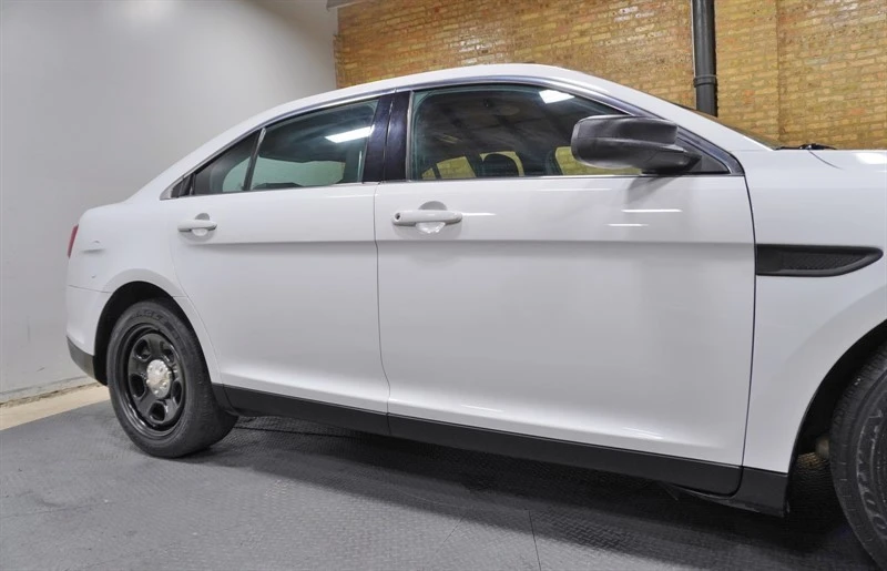 2019 Ford Taurus 6th Gen - Image 9 of 21