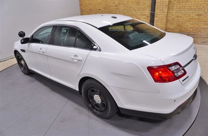 2019 Ford Taurus 6th Gen - Image 17 of 21