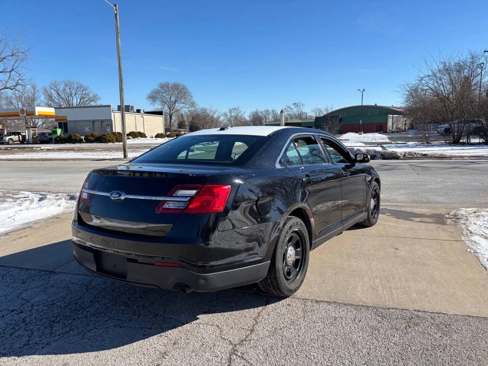 2019 Ford Taurus 6th Gen - Image 13 of 19