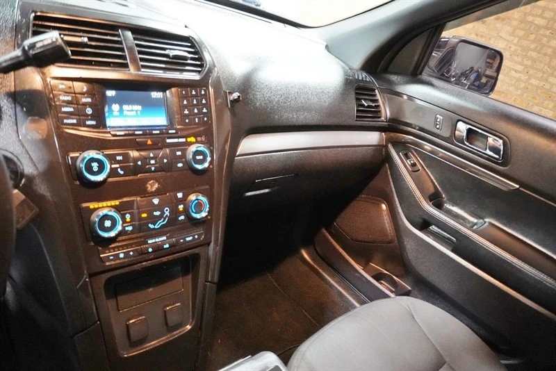 2019 Ford Explorer 5th Gen - Image 26 of 31