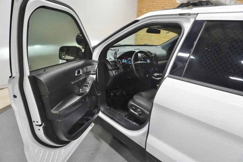 2019 Ford Explorer 5th Gen - Image 19 of 21