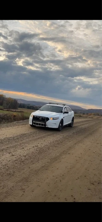2019 Ford Taurus 6th Gen - Image 6 of 8
