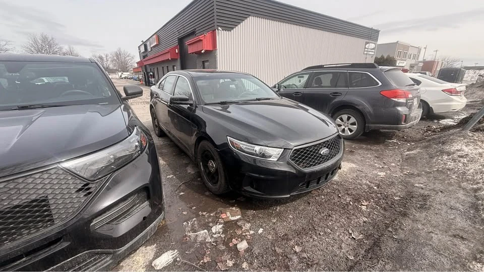 2019 Ford Taurus 6th Gen - Image 2 of 17