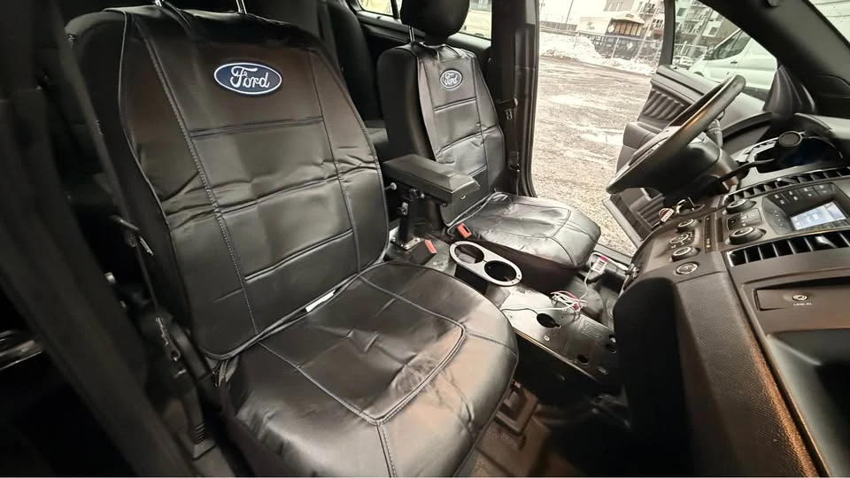 2019 Ford Taurus 6th Gen - Image 16 of 17