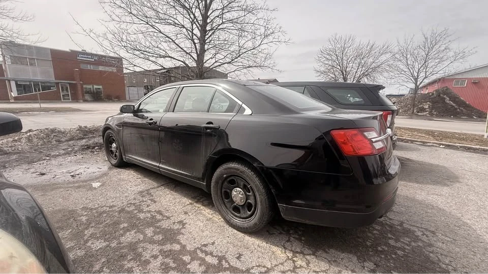 2019 Ford Taurus 6th Gen - Image 5 of 17