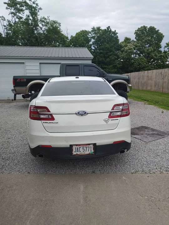 2019 Ford Taurus 6th Gen - Image 6 of 8