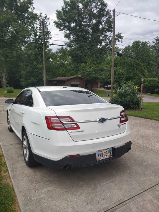 2019 Ford Taurus 6th Gen - Image 7 of 8