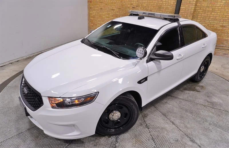2019 Ford Taurus 6th Gen - Image 2 of 12