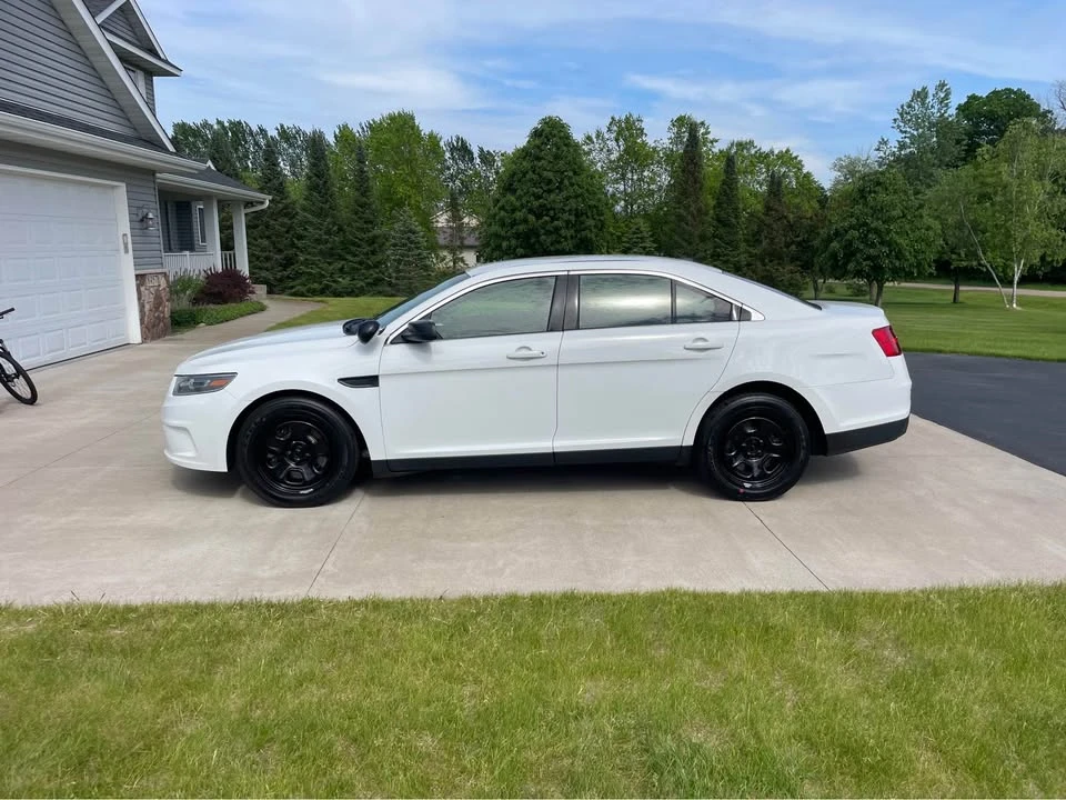 2019 Ford Taurus 6th Gen - Image 5 of 18
