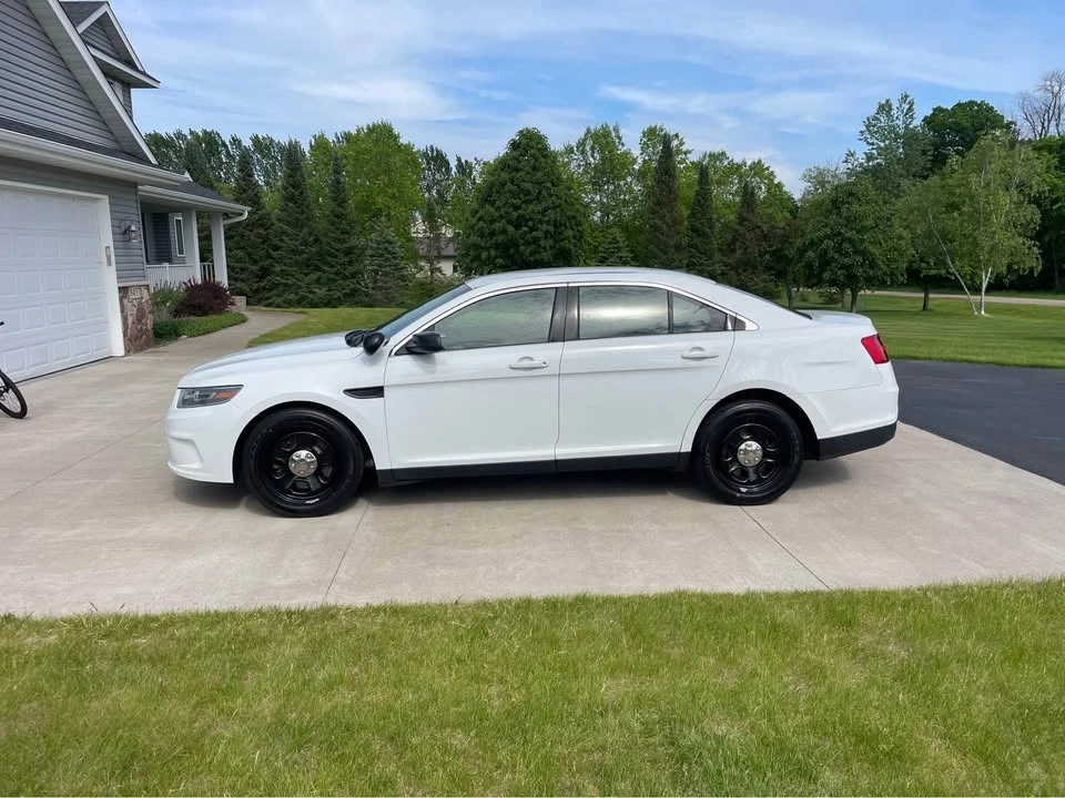 2019 Ford Taurus 6th Gen - Image 4 of 18