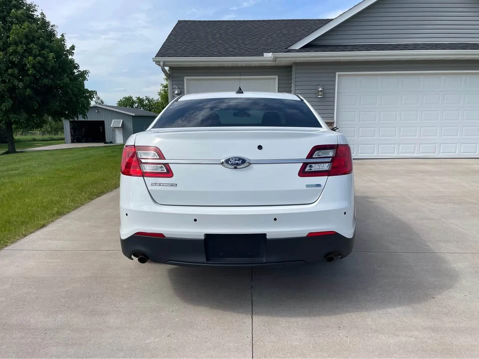 2019 Ford Taurus 6th Gen - Image 10 of 18