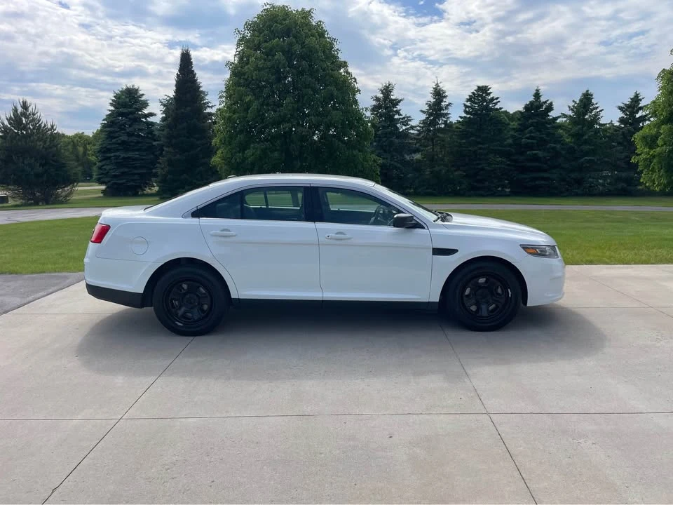 2019 Ford Taurus 6th Gen - Image 8 of 18