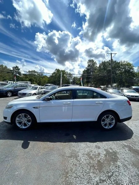2019 Ford Taurus 6th Gen - Image 4 of 12