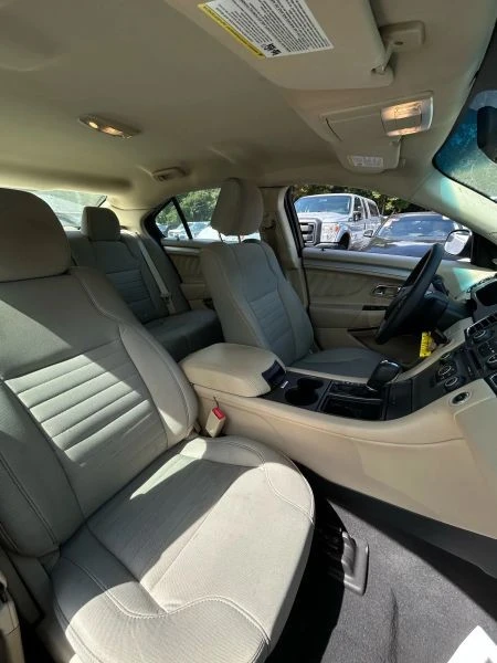 2019 Ford Taurus 6th Gen - Image 10 of 12