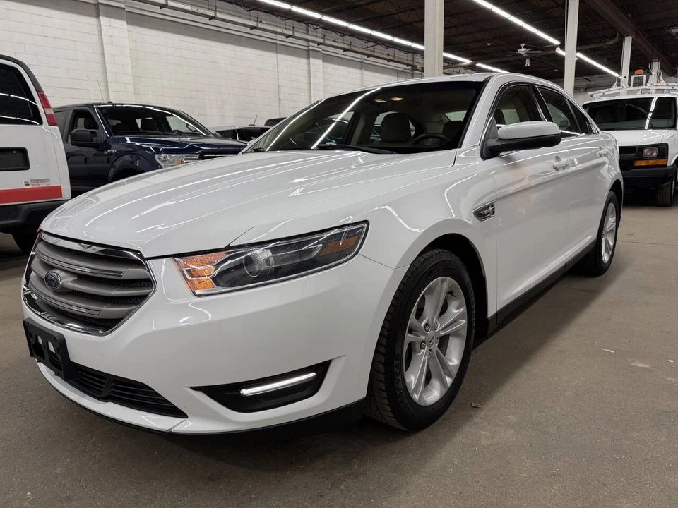 2019 Ford Taurus 6th Gen - Image 2 of 12