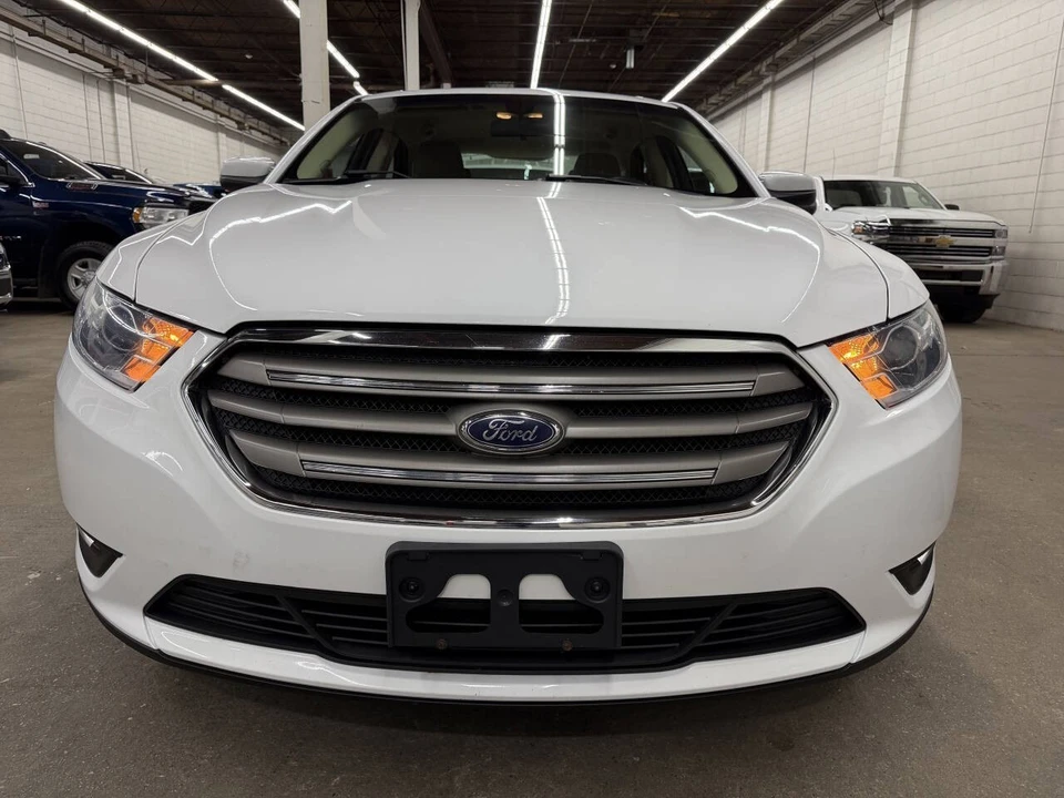 2019 Ford Taurus 6th Gen - Image 10 of 12