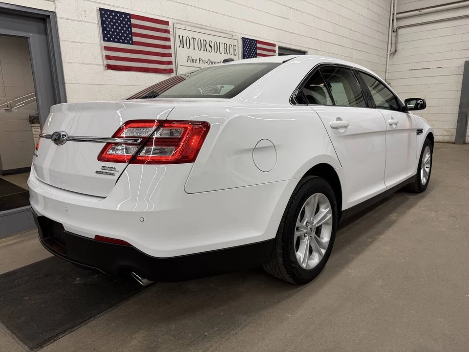 2019 Ford Taurus 6th Gen - Image 3 of 12
