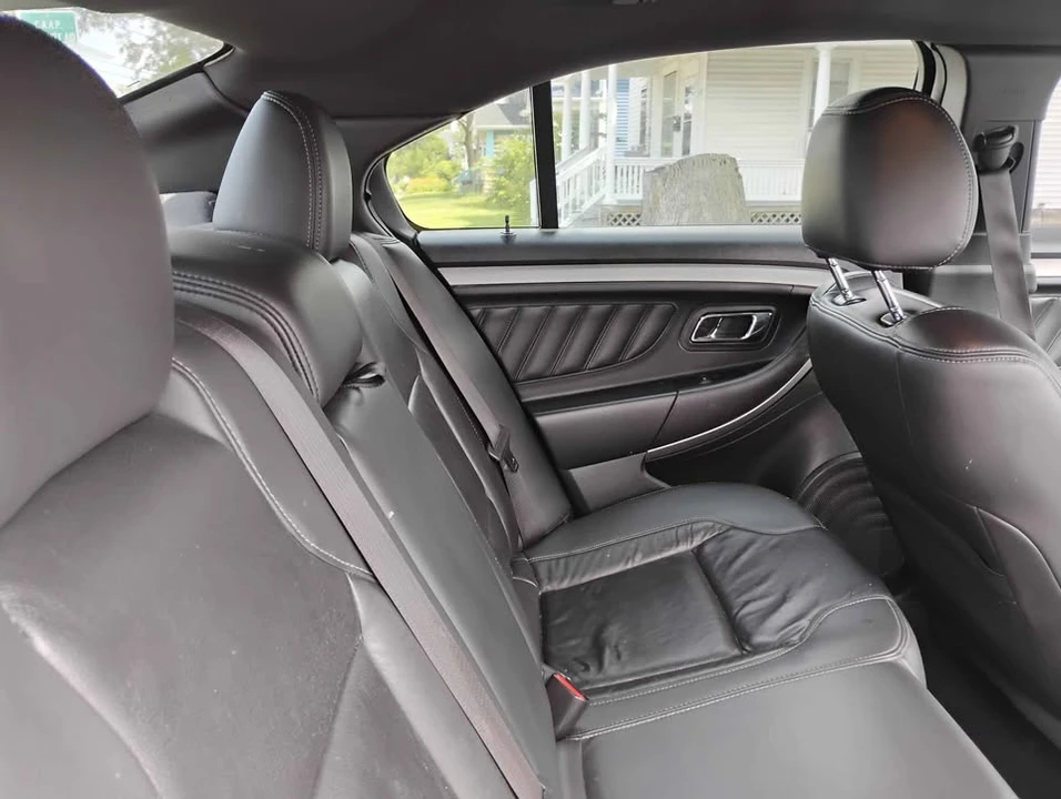 2019 Ford Taurus 6th Gen - Image 4 of 6
