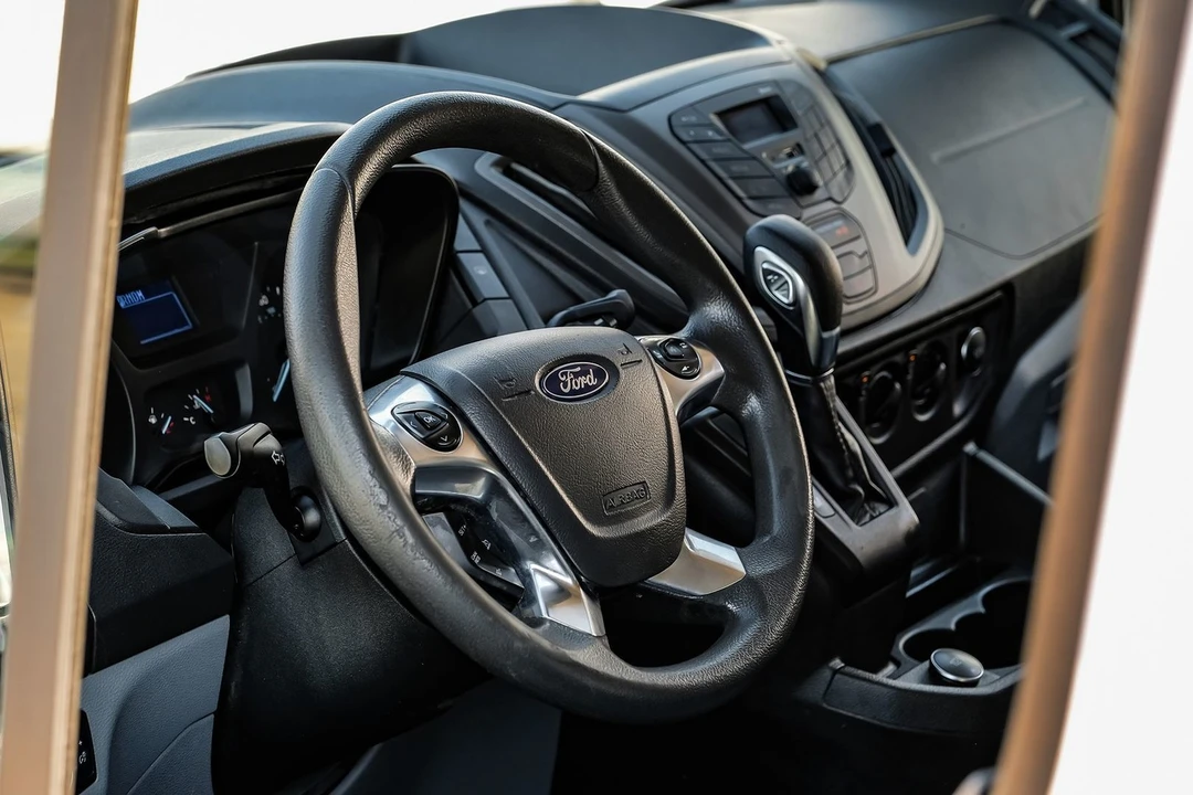 2019 Ford Transit - Image 13 of 21