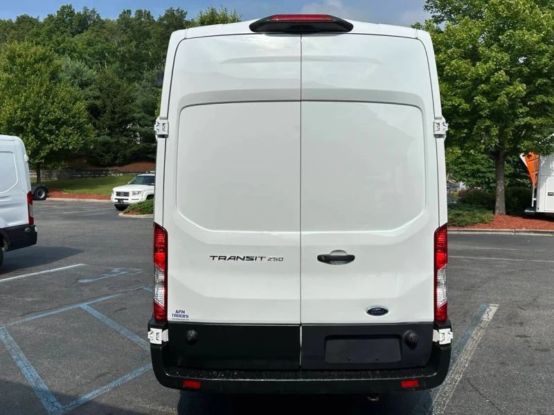 2019 Ford Transit - Image 8 of 12