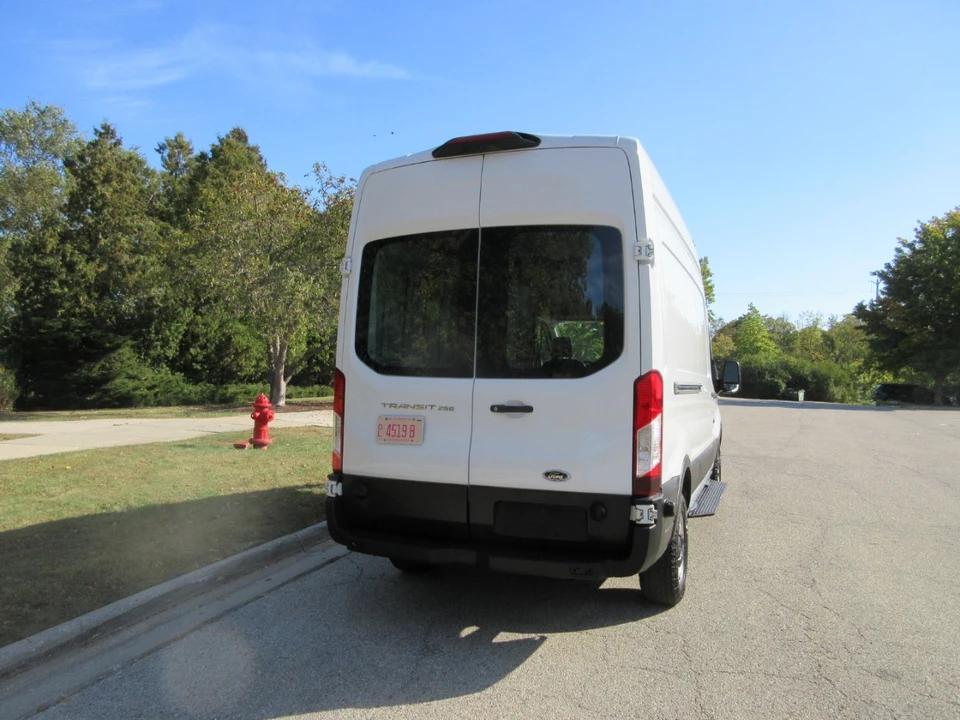 2019 Ford Transit - Image 9 of 21