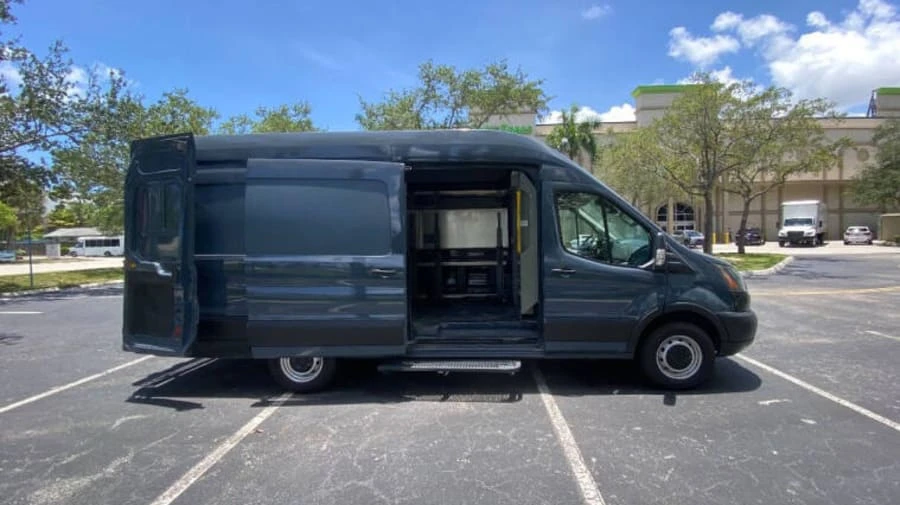 2019 Ford Transit - Image 2 of 14