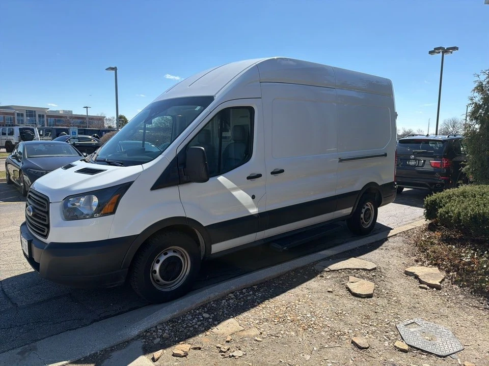 2019 Ford Transit - Image 2 of 15