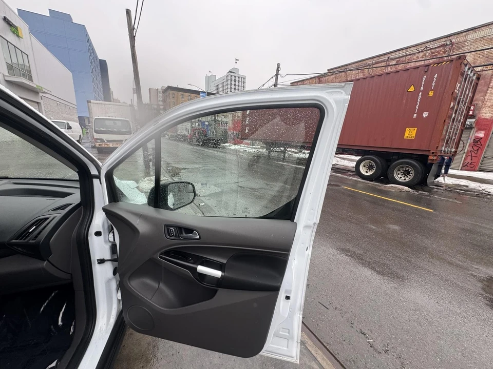 2019 Ford Transit Connect - Image 16 of 21