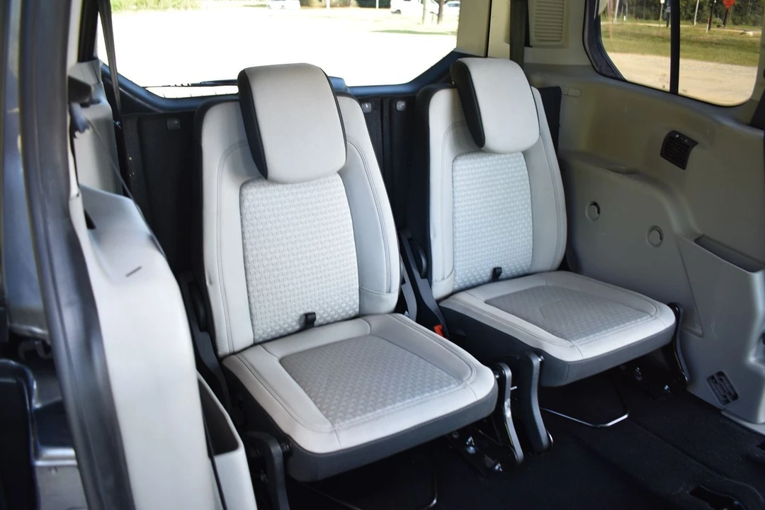 2019 Ford Transit Connect - Image 11 of 20