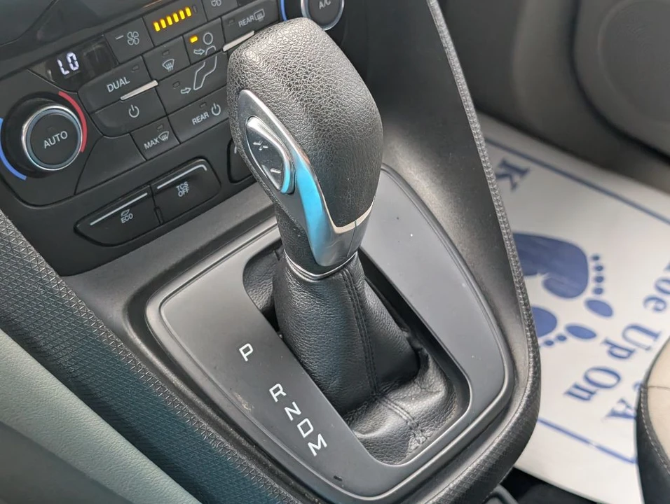 2019 Ford Transit Connect - Image 19 of 21