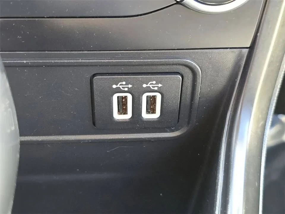 2019 Ford EcoSport - Image 5 of 19